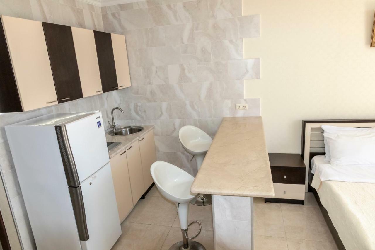 Orbi Apartment Ruslan Batoumi Extérieur photo