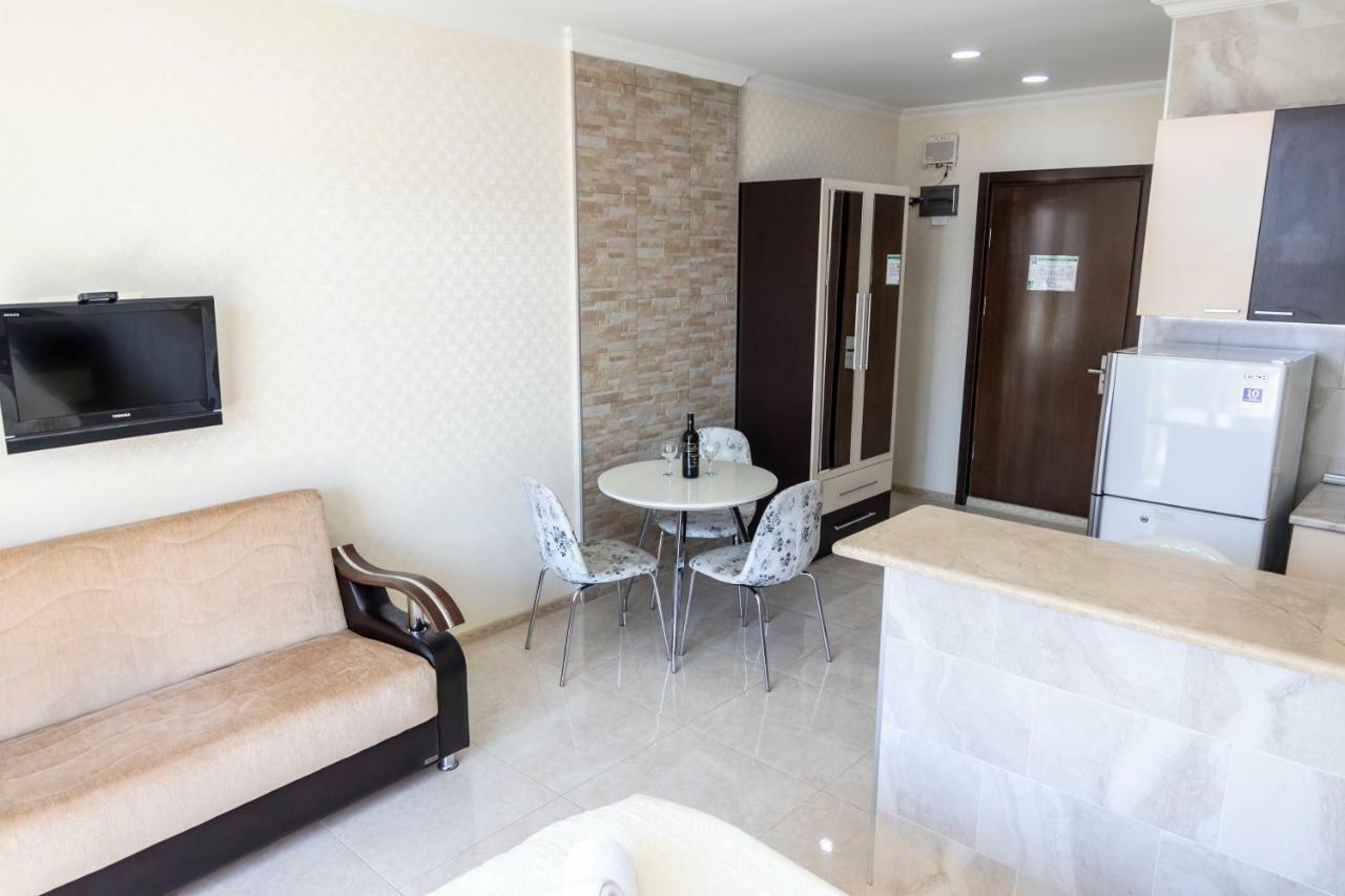Orbi Apartment Ruslan Batoumi Extérieur photo